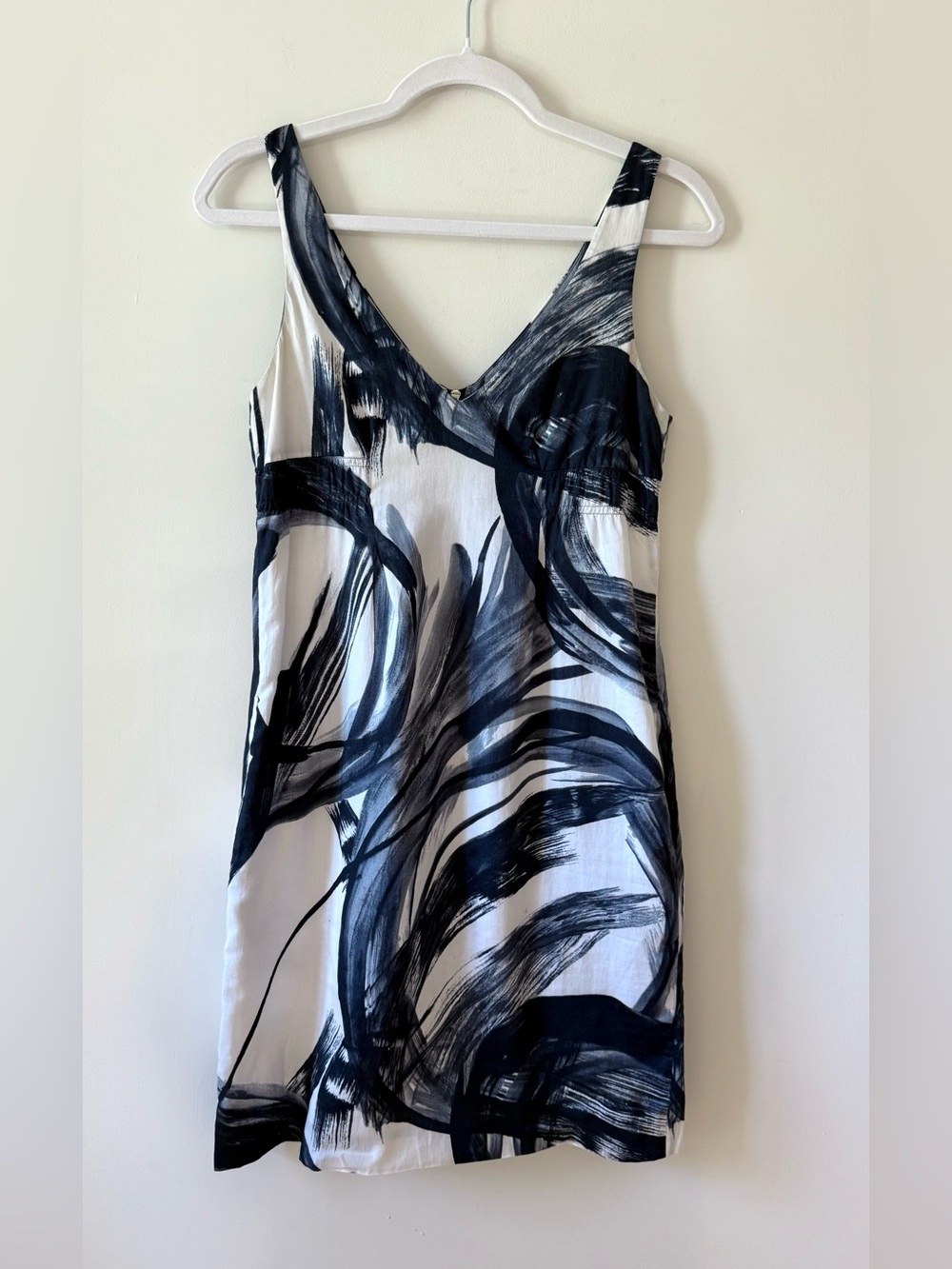 Vince Black White Abstract Print Fitted V-Neck Dress Size 2